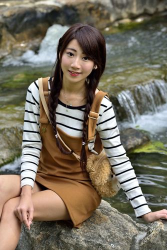 我年轻的女友hd中字